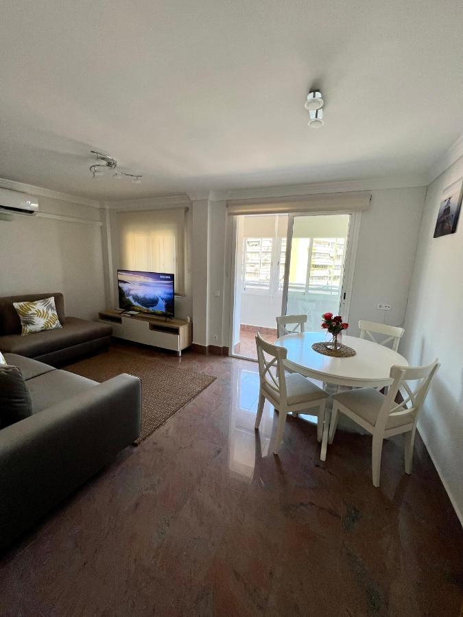 Apartamentos Prestige Suites Malaga II Экстерьер фото